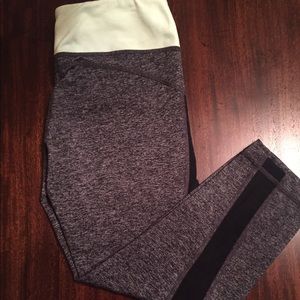 Zella grey mesh panel capris
